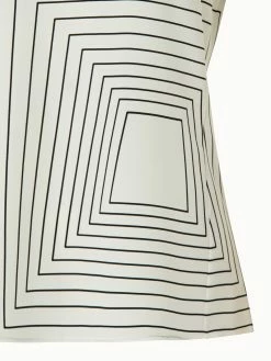 AKRIS Silk Crêpe Square Trapezoid Print Blouse 11 AKRIS Silk Crêpe Square Trapezoid Print Blouse -AKRIS sale 670545