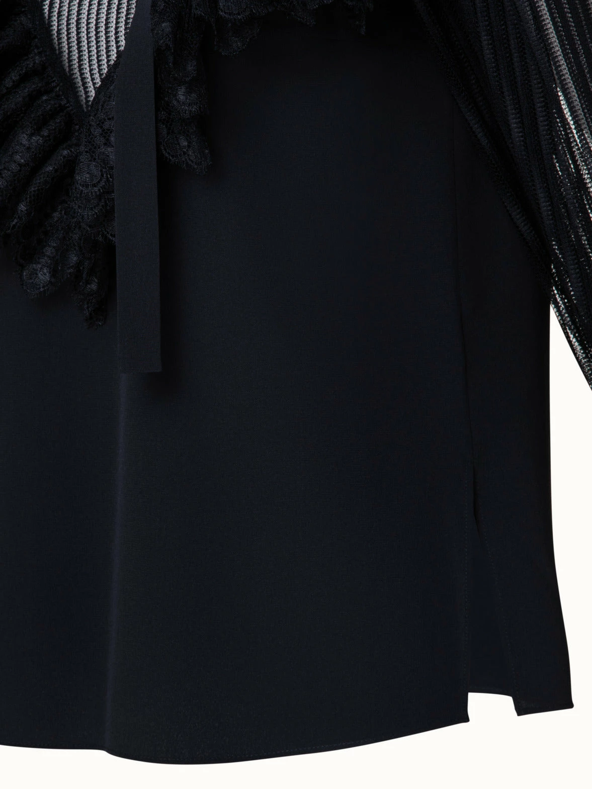 AKRIS Silk Crêpe And Lace Blouse 6 AKRIS Silk Crêpe And Lace Blouse - Image 6