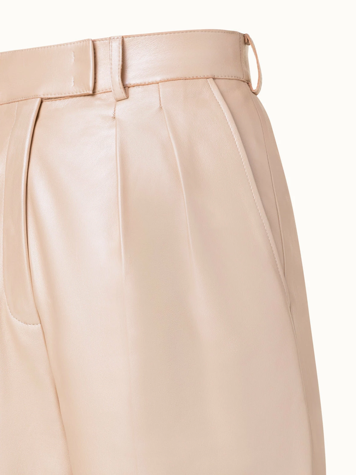 AKRIS Lambskin Leather Pleated Tapered Pants 5 AKRIS Lambskin Leather Pleated Tapered Pants - Image 5