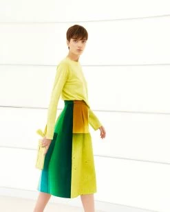 AKRIS Linen Cashmere Silk Boxy Knit Pullover -AKRIS sale Akris RE22 Editorial A40 4x5 fbf15f95 1b4c 4605 b0f1 6d0dbd30d23a